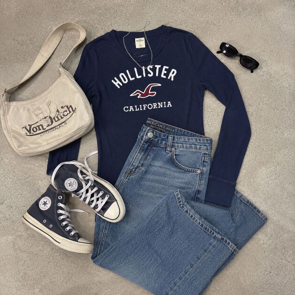 Hollister Navy Logo Long Sleeve Tee California Graphic Women’s S